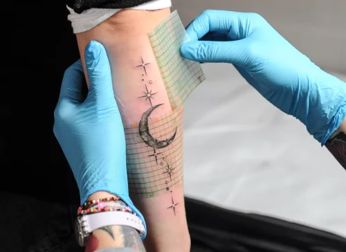 Zabezpieczenie tatuażu 